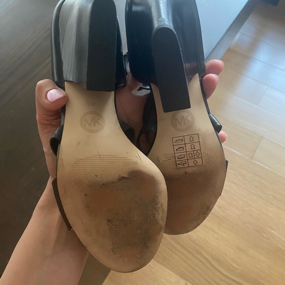 MK sandals! Only wore once and ready for something new. - Picture 5 of 5
